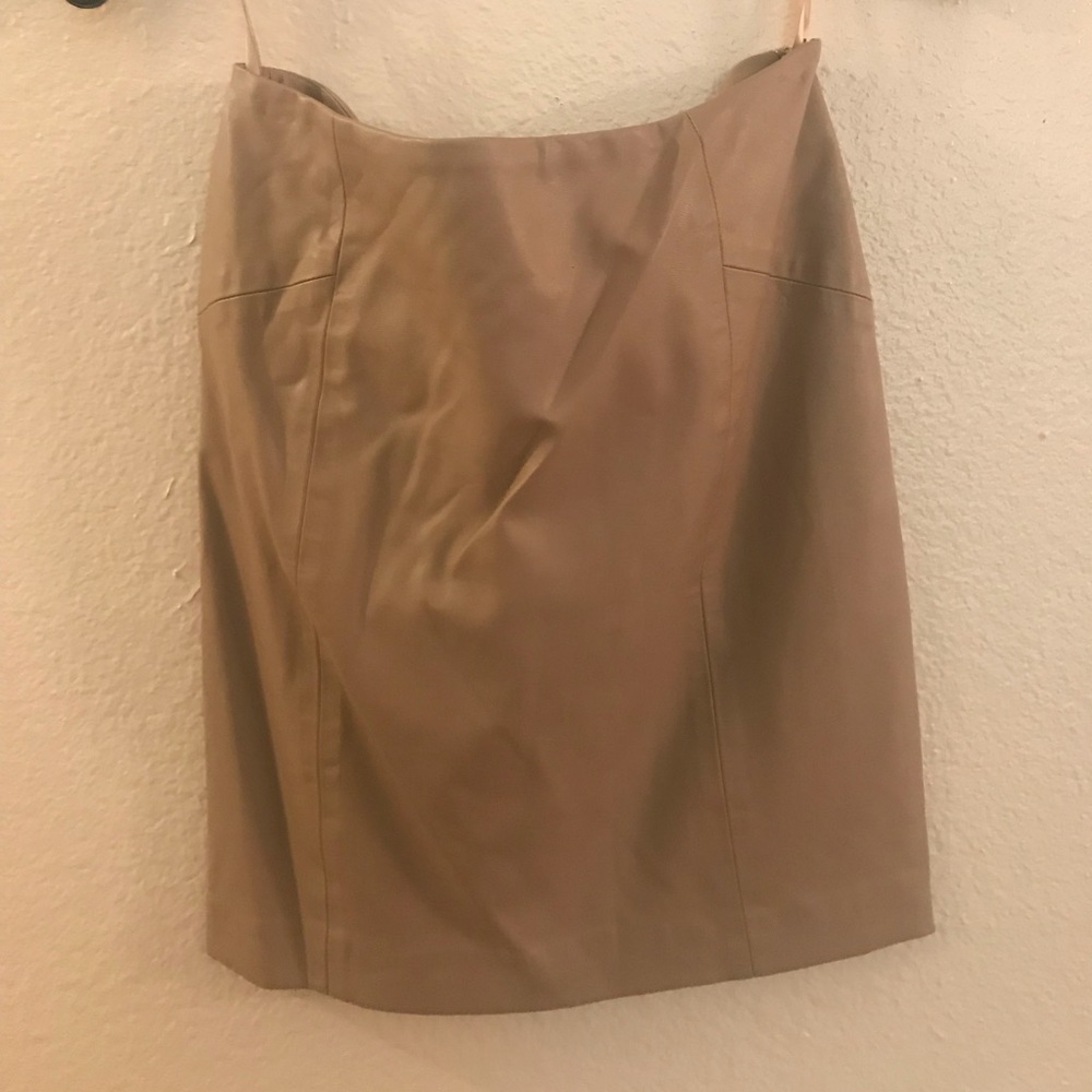 Blaque Label small vegan leather skirt. New!